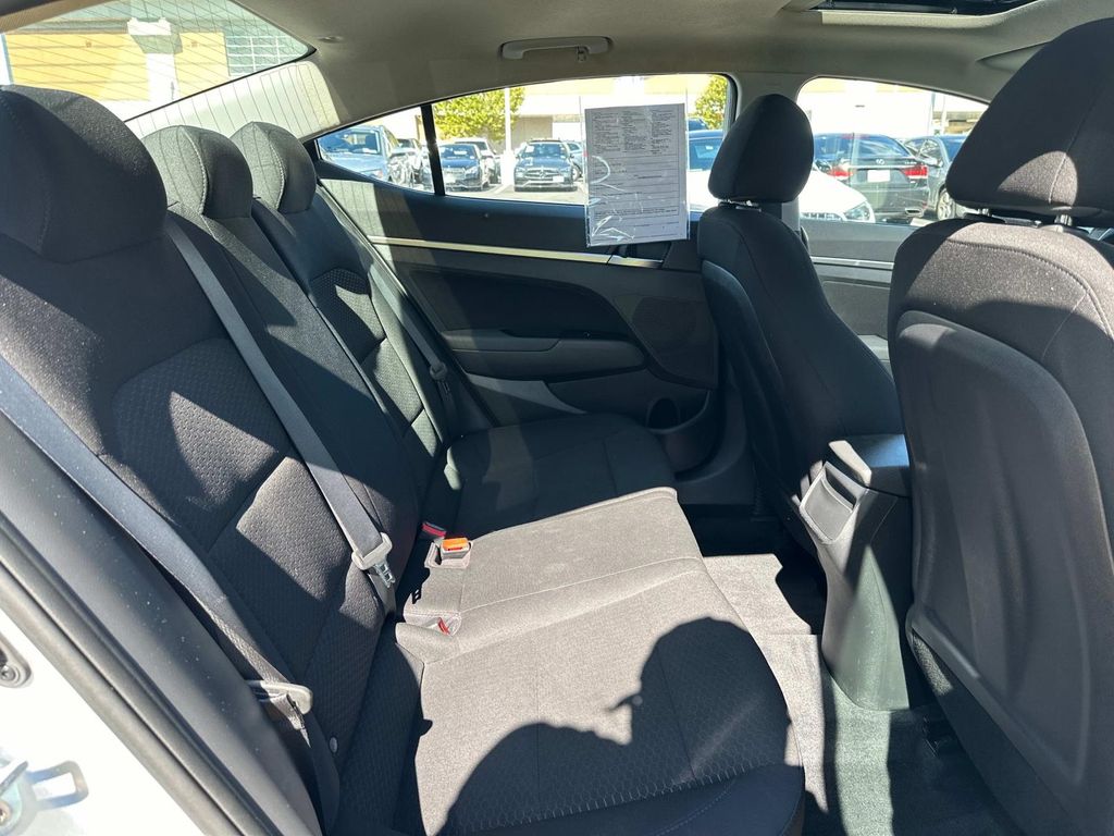 Thumbnail: 2019 Hyundai Elantra - 23