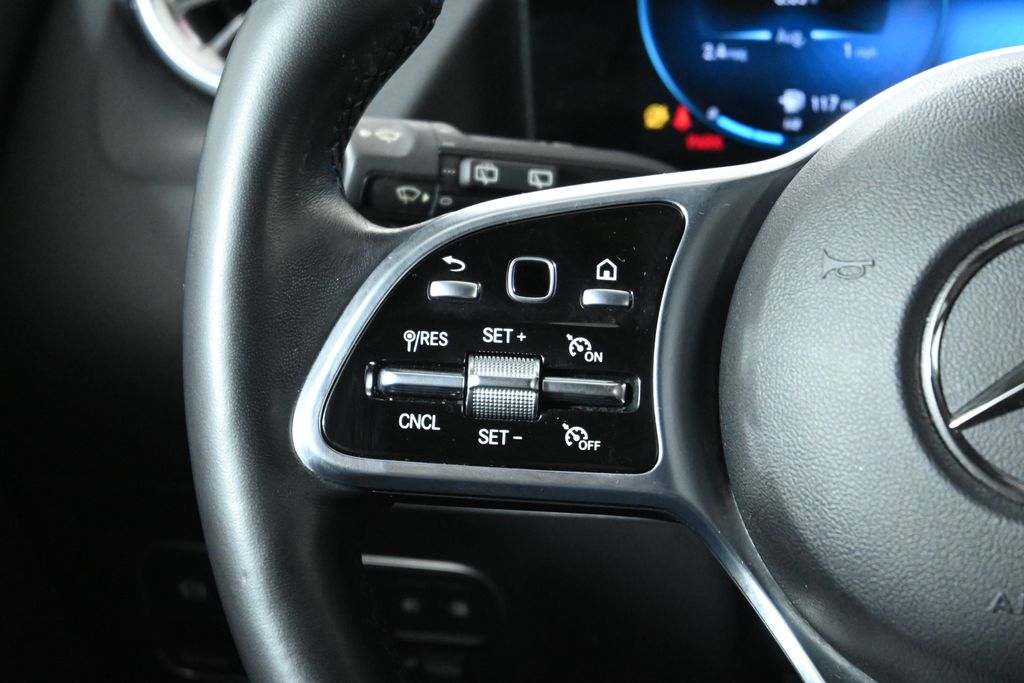 Thumbnail: 2023 Mercedes-Benz GLA - 16