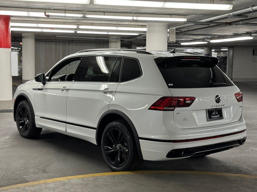 2024 Volkswagen Tiguan 2.0T SE R-Line Black 4