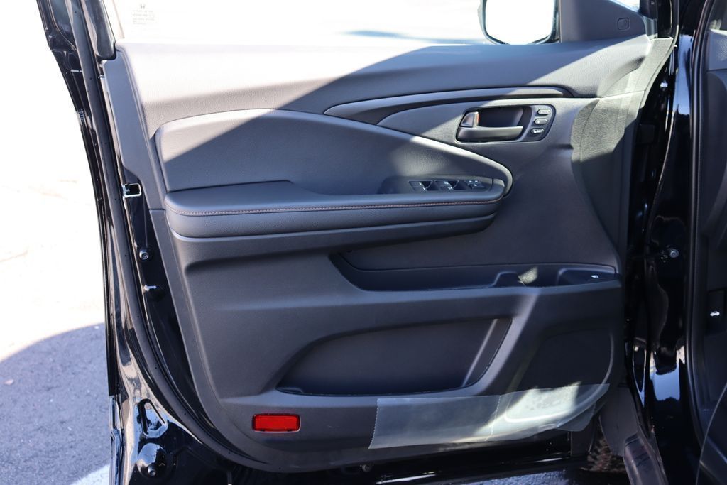 Thumbnail: 2026 Honda Ridgeline - 26