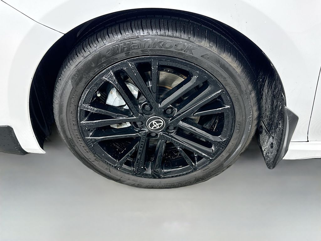 Thumbnail: 2025 Toyota Camry - 30