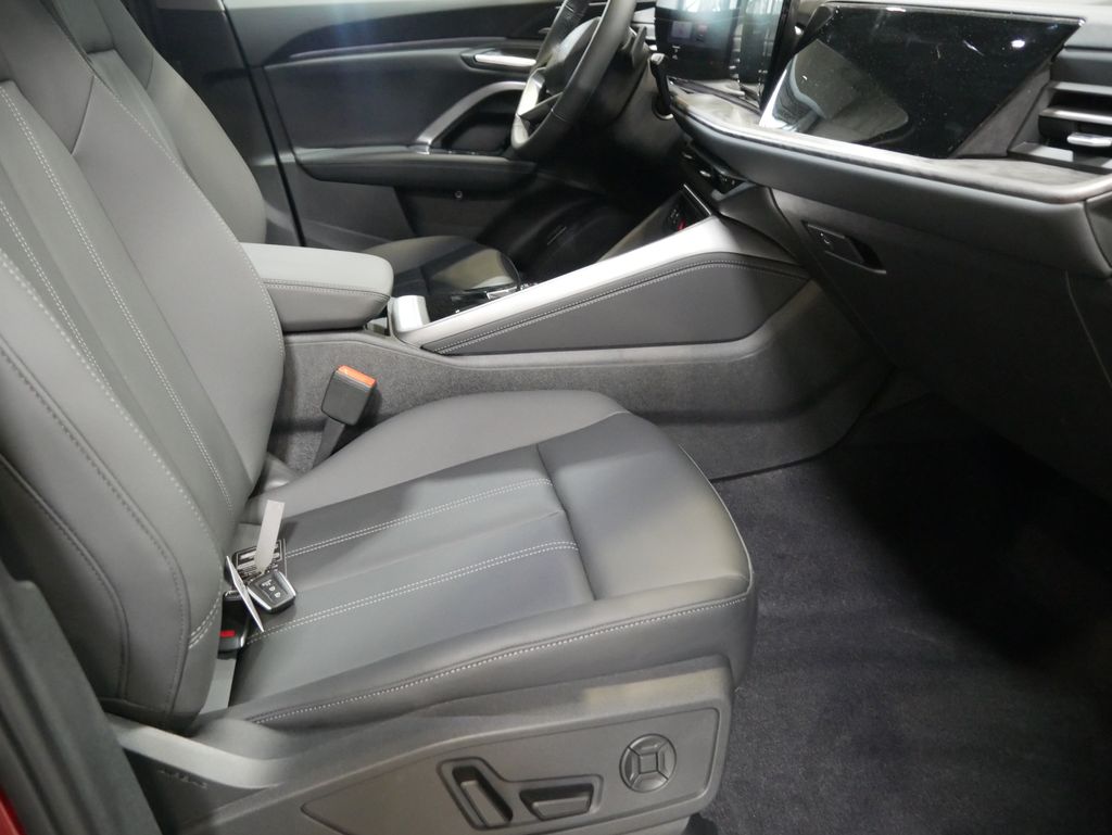Thumbnail: 2026 Audi Q5 - 19