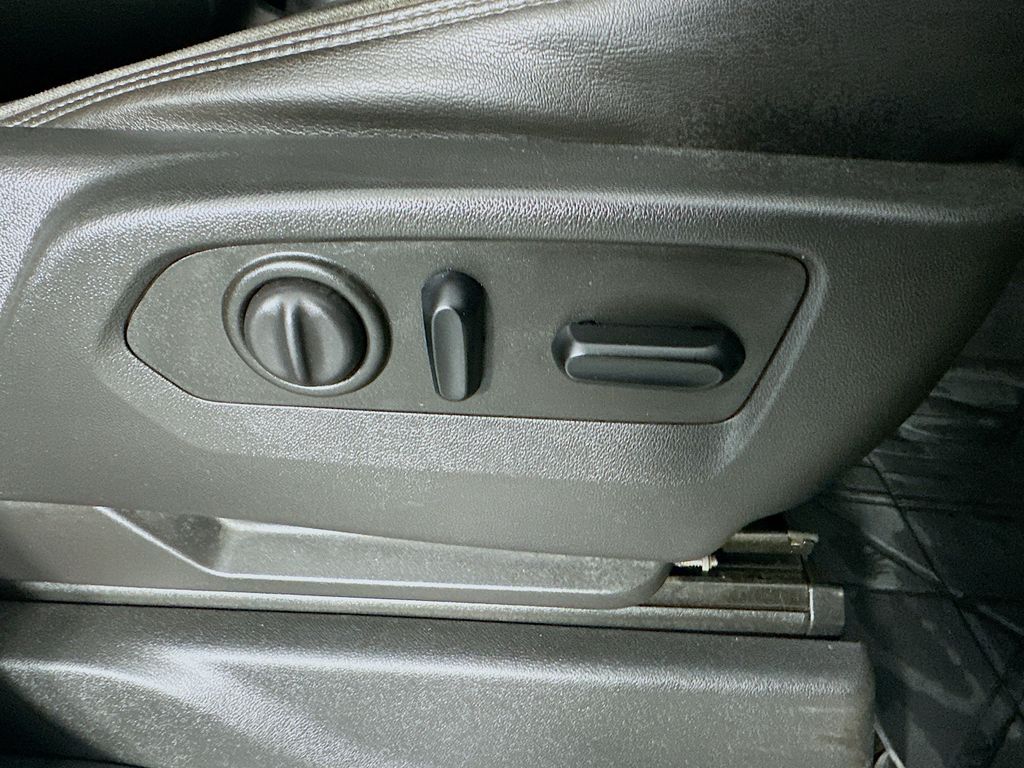 ChevroletSilverado 2500HD24