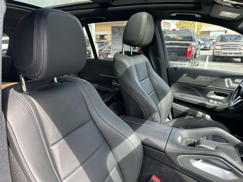 Thumbnail: 2022 Mercedes-Benz GLE - 23