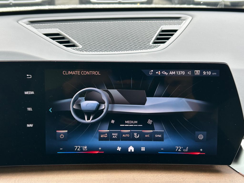 Thumbnail: 2026 BMW X1 - 24