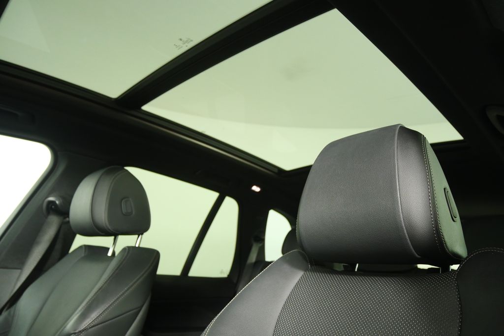 Thumbnail: 2021 BMW X5 - 12