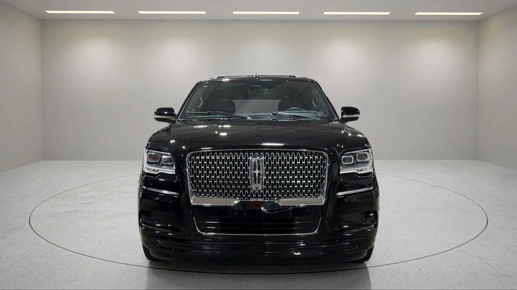 Certified Used 2023 Infinite Black Metallic Clearcoat Lincoln Reserve image 20