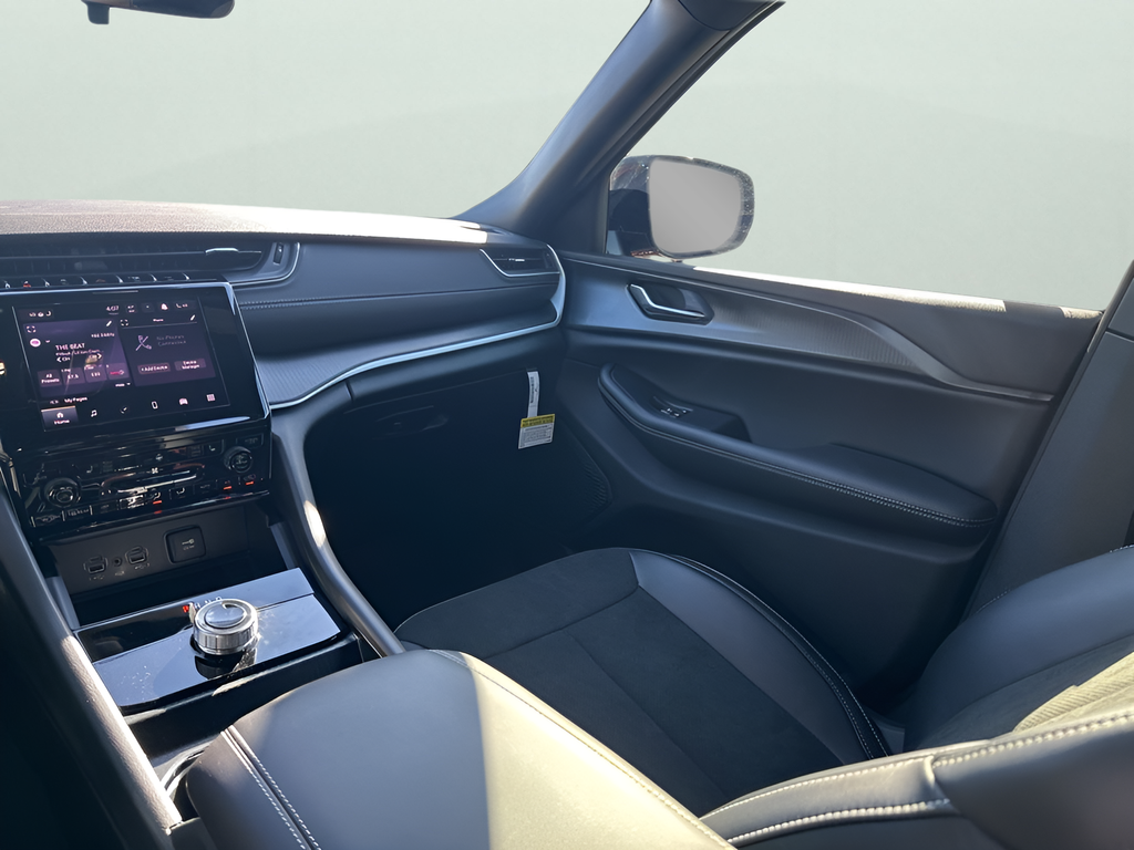 New Car 2025 Jeep Grand Cherokee L  Altitude X For Sale Under $50,000 In Austin, Texas