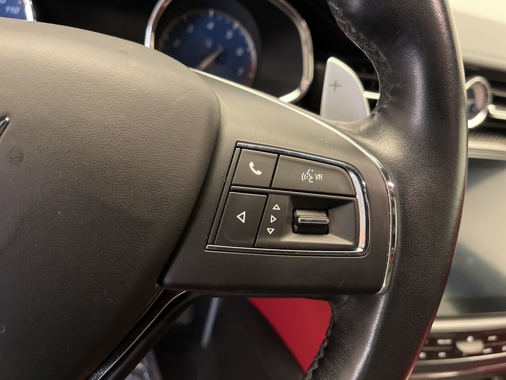 Thumbnail: 2018 Maserati Quattroporte - 15