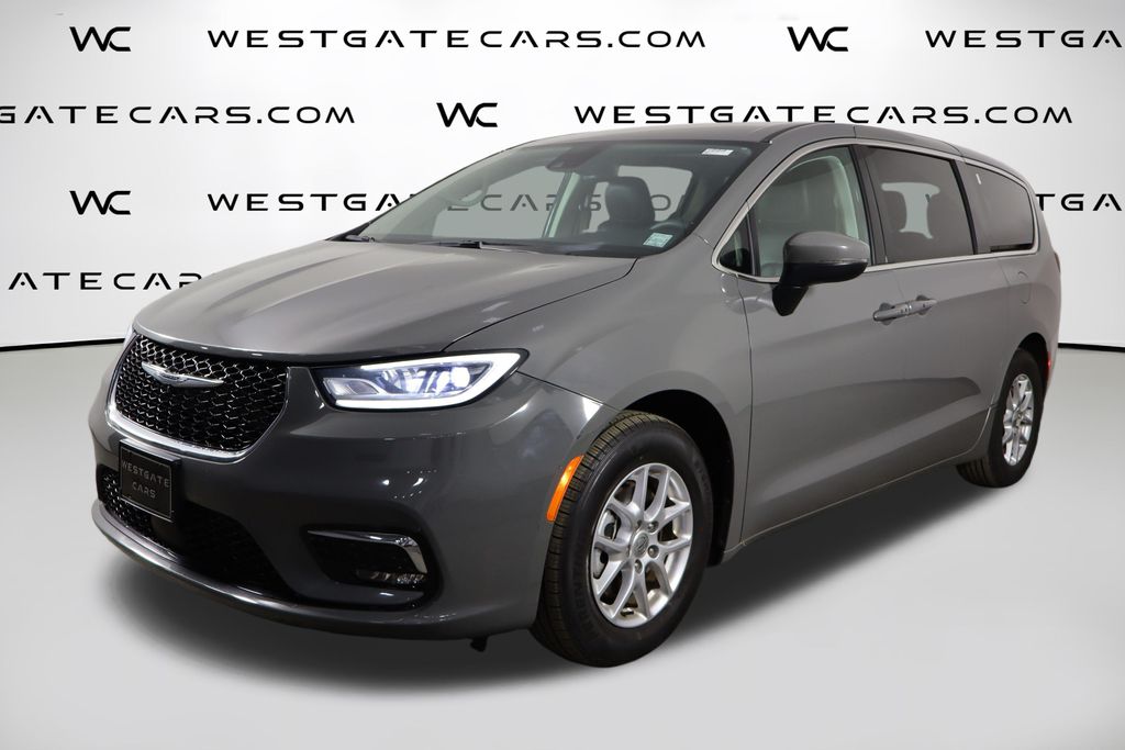 2023 Chrysler Pacifica Touring L FWD