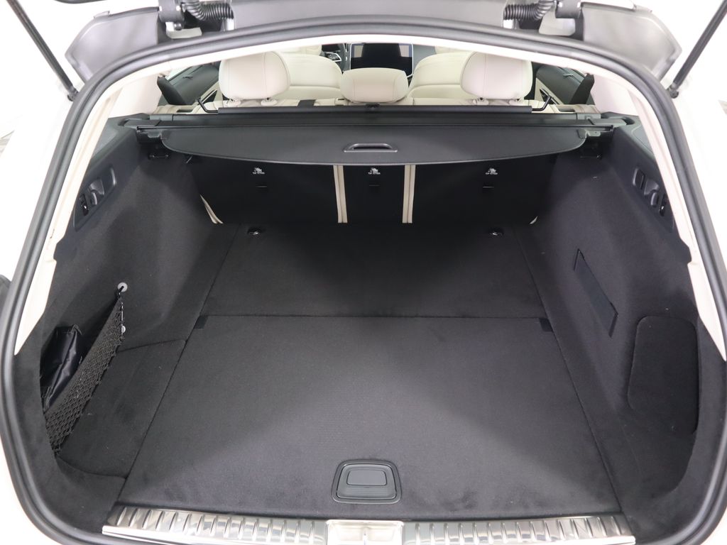 Thumbnail: 2026 Mercedes-Benz E-Class - 30