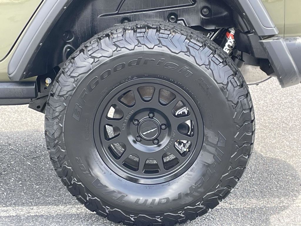 2025 Jeep Wrangler 4-Door Willys - Photo 11