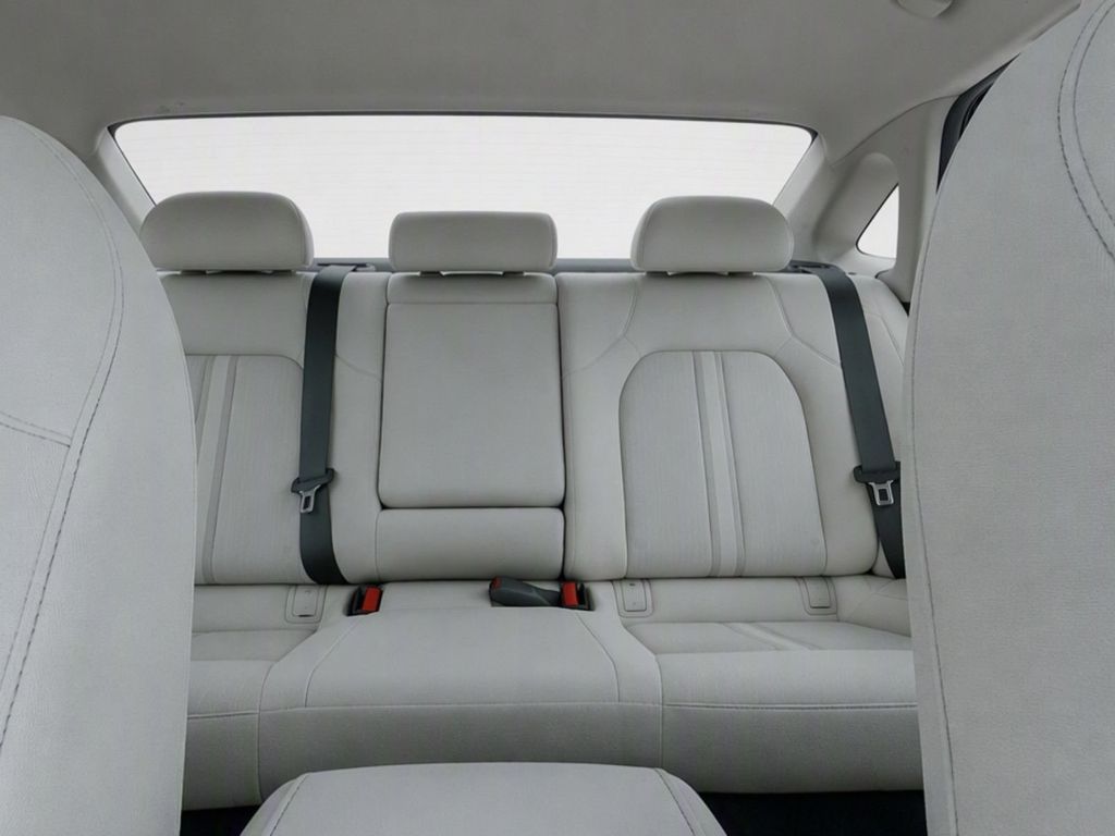 Used 2023 Red Hyundai SEL image 17