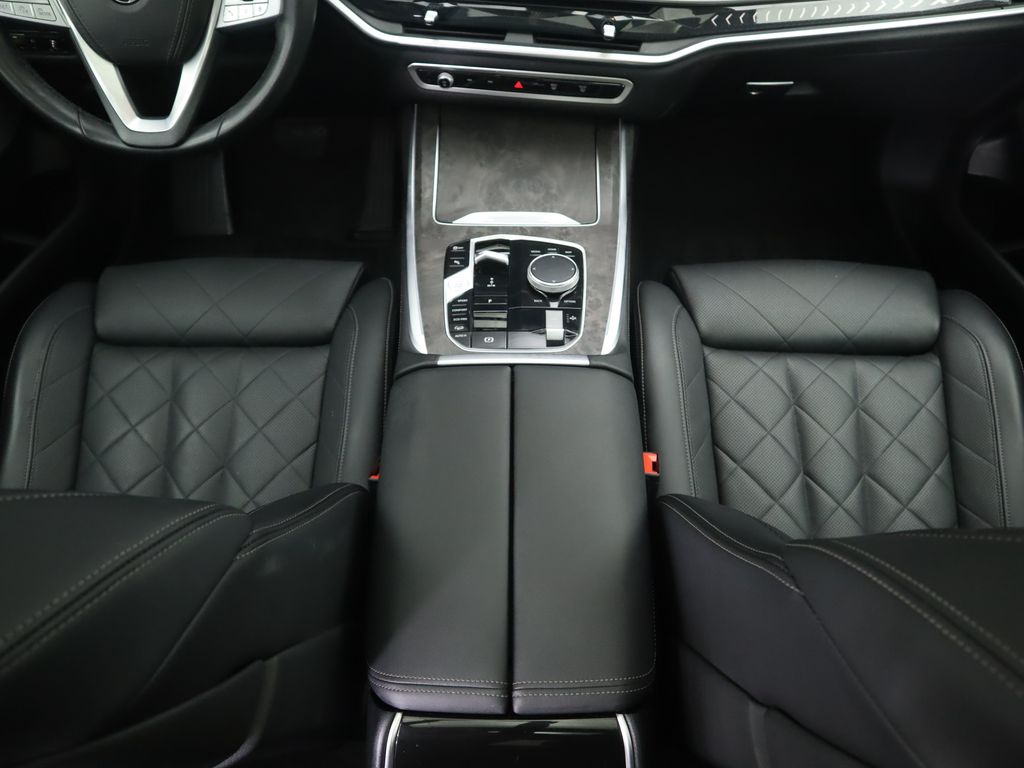 Thumbnail: 2023 BMW X7 - 17