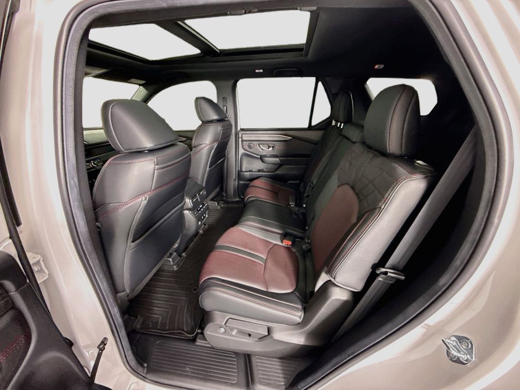 Thumbnail: 2026 Honda Pilot - 21