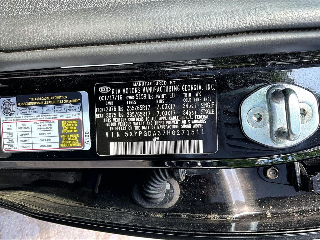 2017 Kia Sorento — photo 8