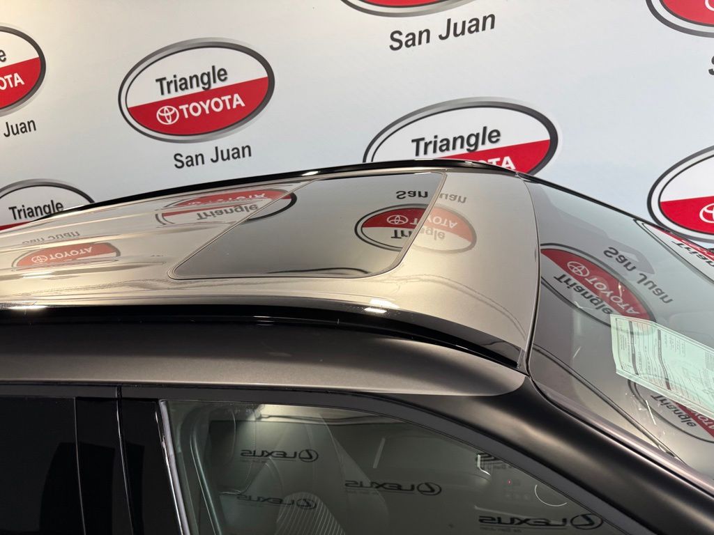 Thumbnail: 2026 Toyota Highlander - 10