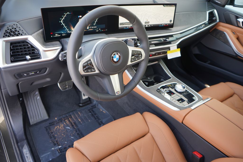 2025 BMW X5 sDrive40i 12