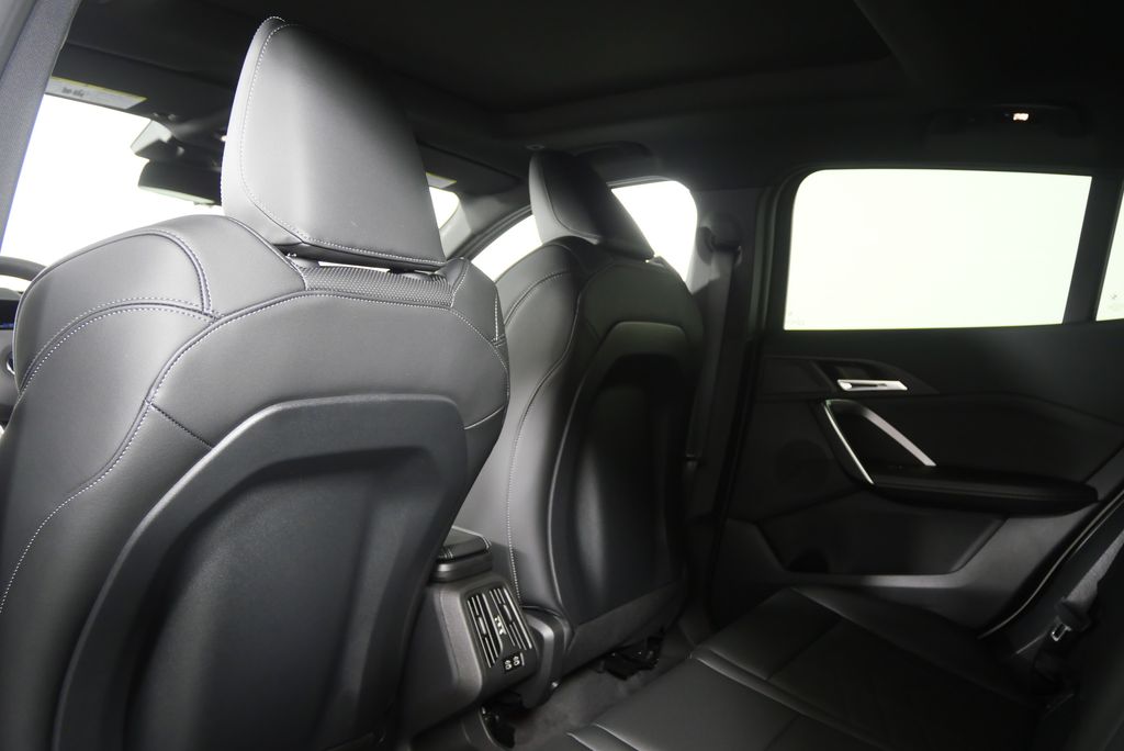 Thumbnail: 2026 BMW X2 - 17