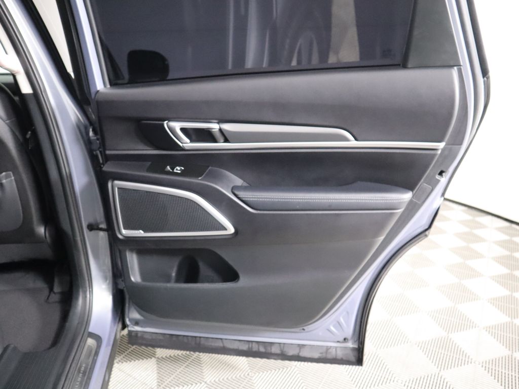 Thumbnail: 2020 Kia Telluride - 27