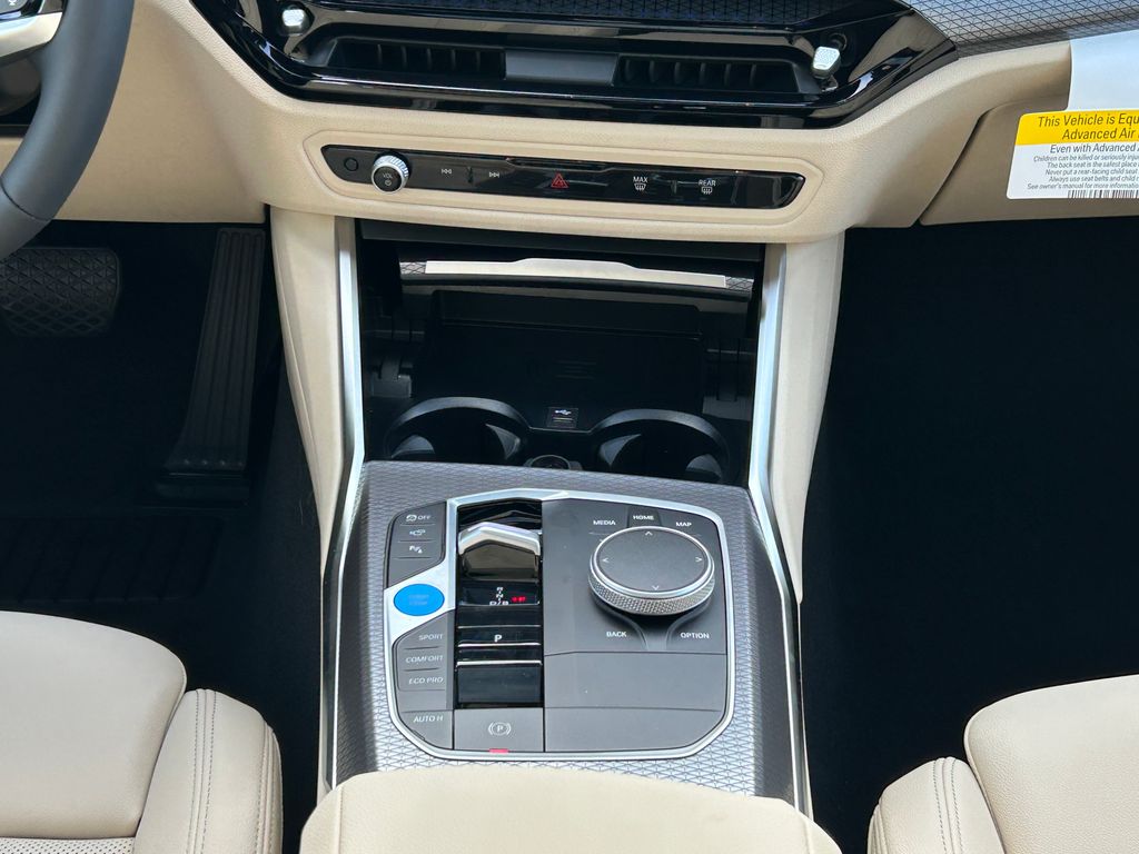 Thumbnail: 2025 BMW i4 - 27