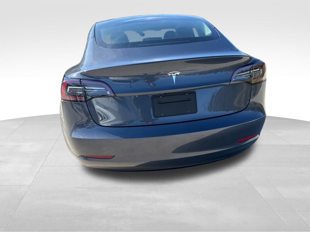 2023 Tesla Model 3 Base 8