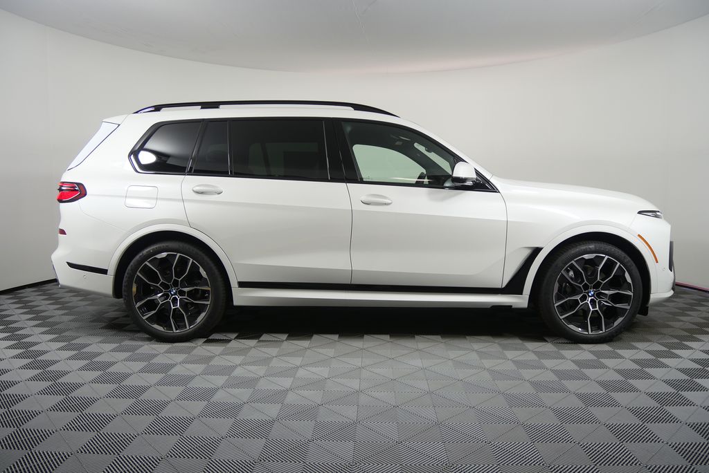 Thumbnail: 2026 BMW X7 - 2