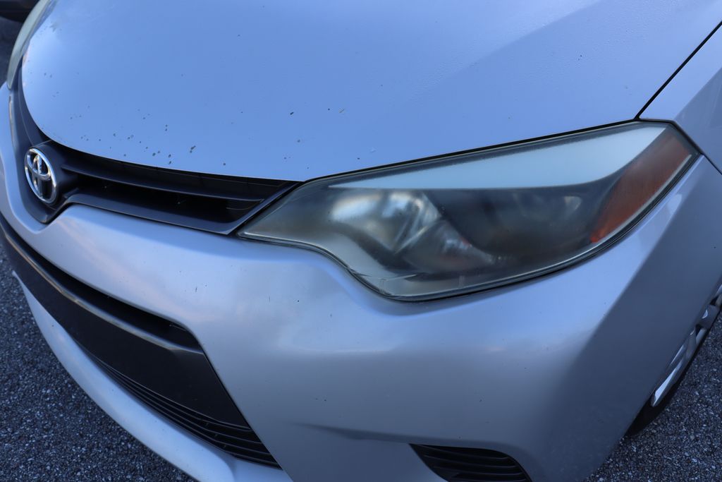 Thumbnail: 2015 Toyota Corolla - 3