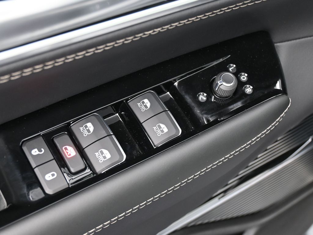 New 2026 Silver Zynith Jeep Summit Obsidian image 19