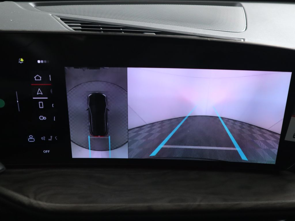 Thumbnail: 2025 Audi Q5 - 17