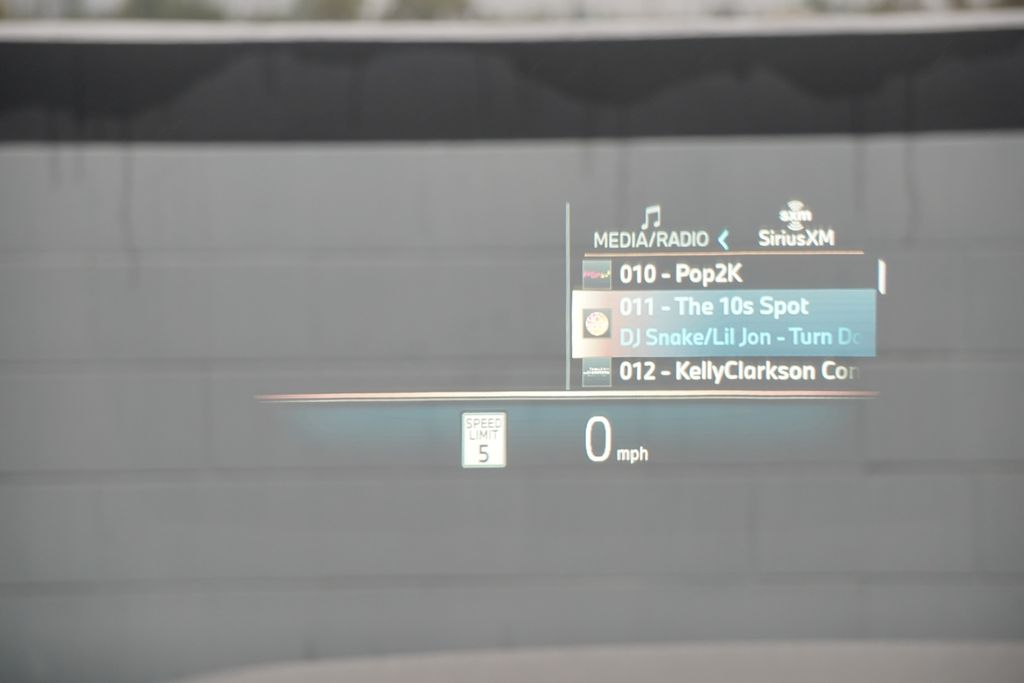 Thumbnail: 2026 BMW i5 - 8