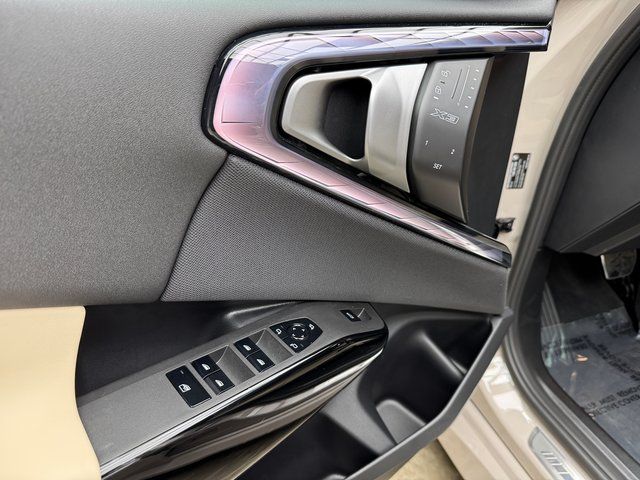 Used 2026 Beige BMW 30 xDrive image 11