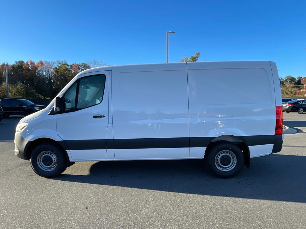 2025 Mercedes-Benz Sprinter 2500 8