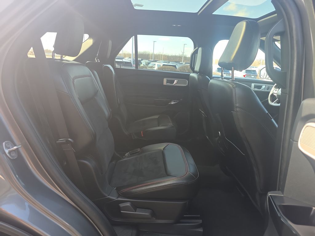 Certified Used 2023 Gray Ford ST-Line image 36