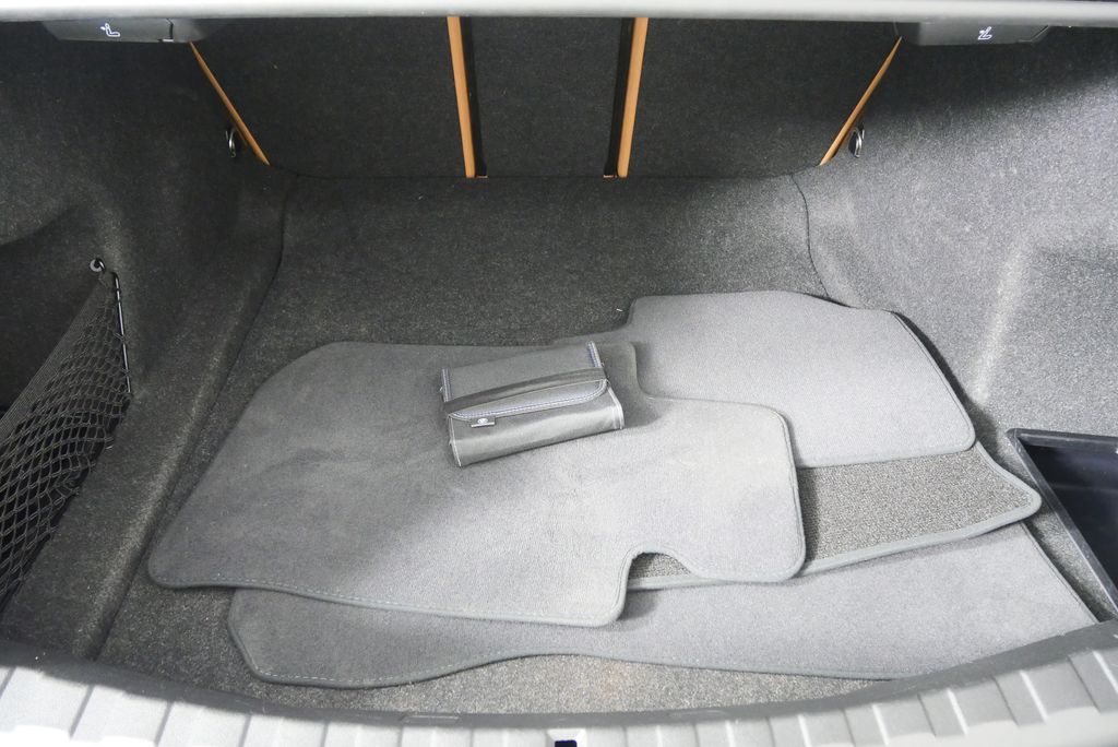 Thumbnail: 2024 BMW 3 Series - 17