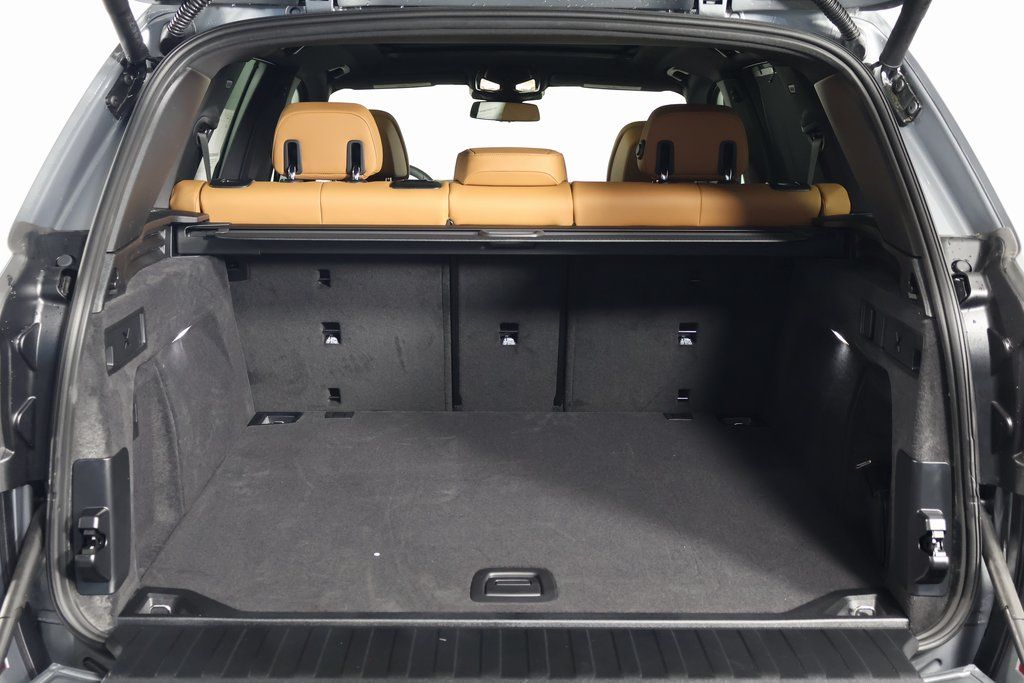 2025 BMW X5 xDrive40i 8