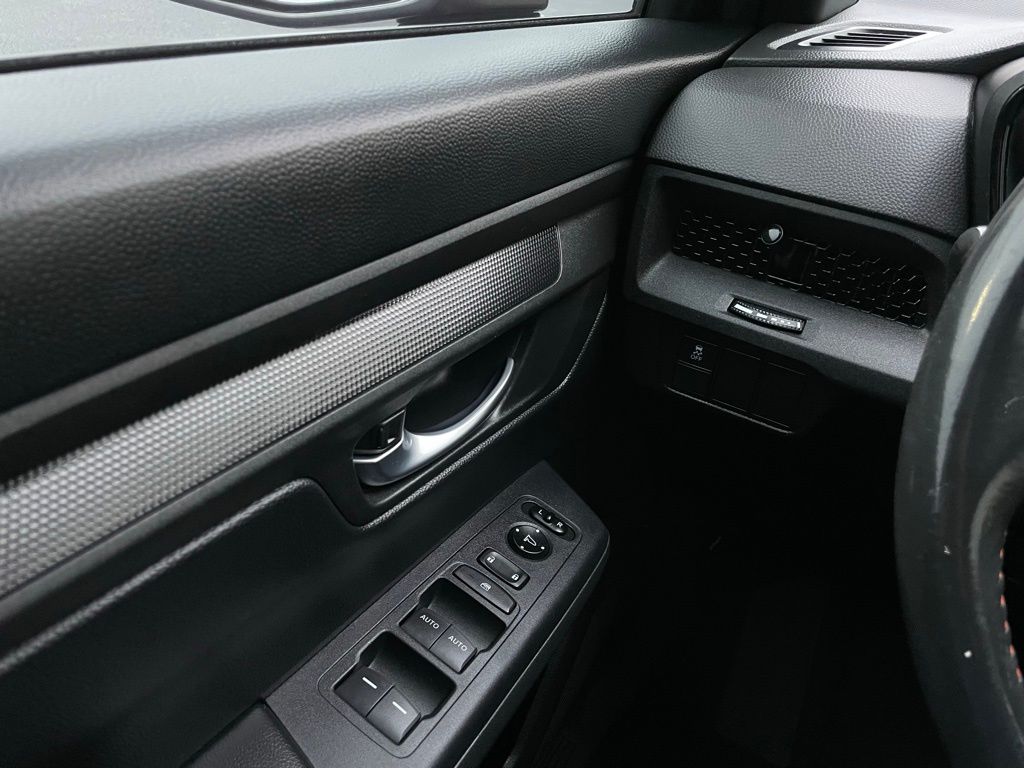 Thumbnail: 2023 Honda CR-V - 22