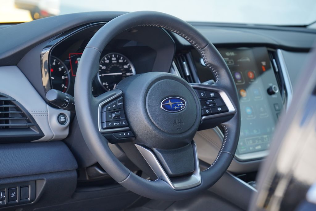 2025 Subaru Outback Premium 8