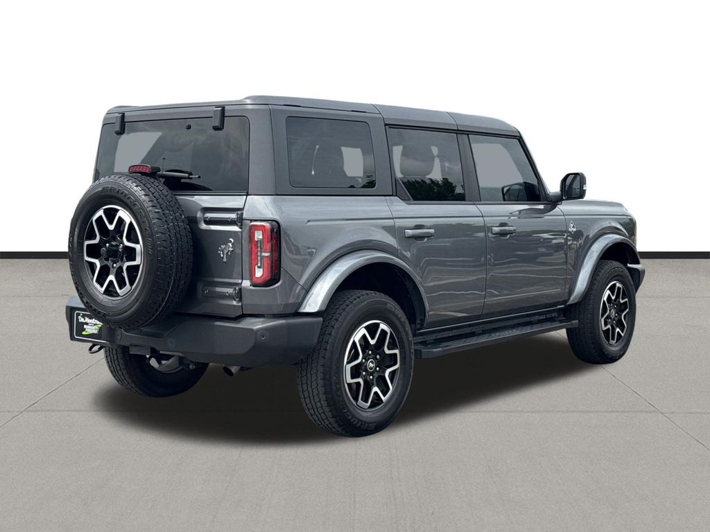 2024 Ford Bronco Outer Banks Gray at EAG Ford Navasota