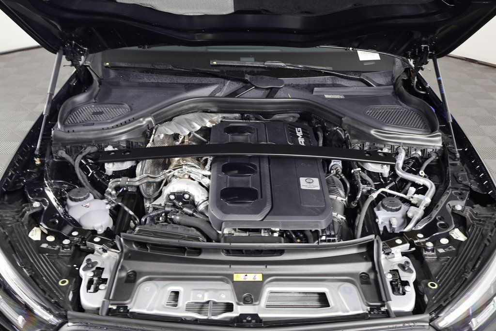 Thumbnail: 2025 Mercedes-Benz GLC - 15