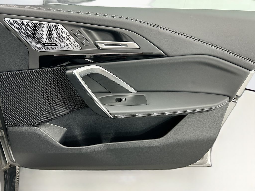 Thumbnail: 2025 BMW X1 - 23