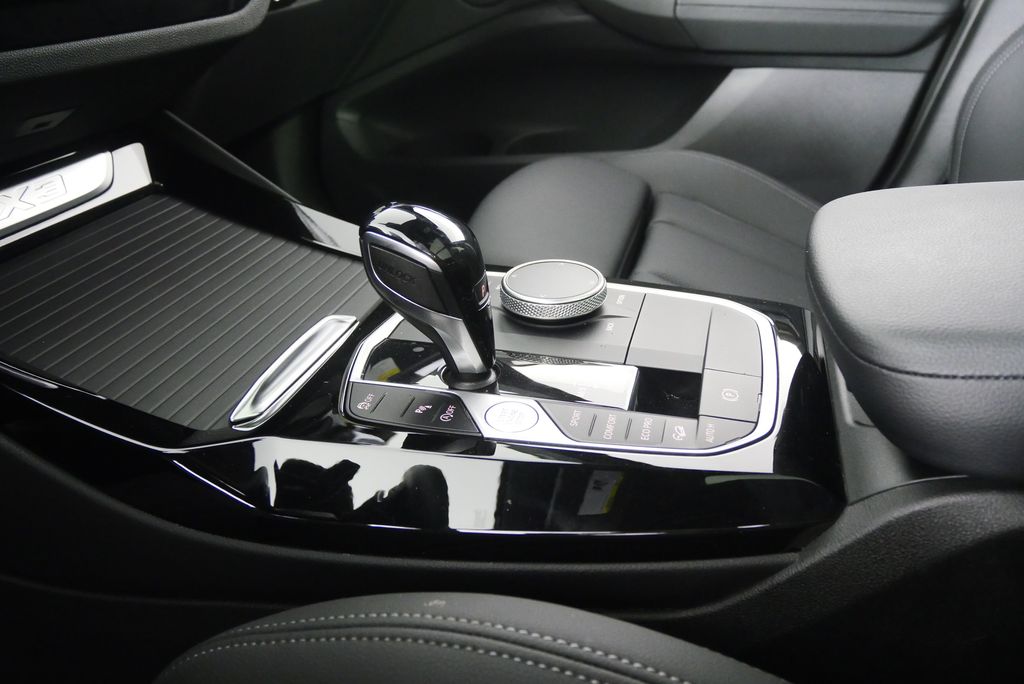 Thumbnail: 2024 BMW X3 - 26