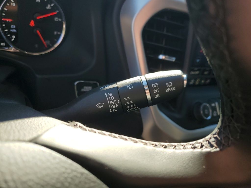 Used Car 2023 Gmc Acadia  Slt For Sale Under $35,000 In Austin, Texas