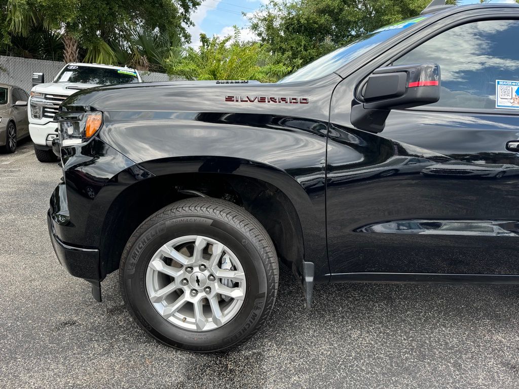 2023 Chevrolet Silverado 1500 RST 11