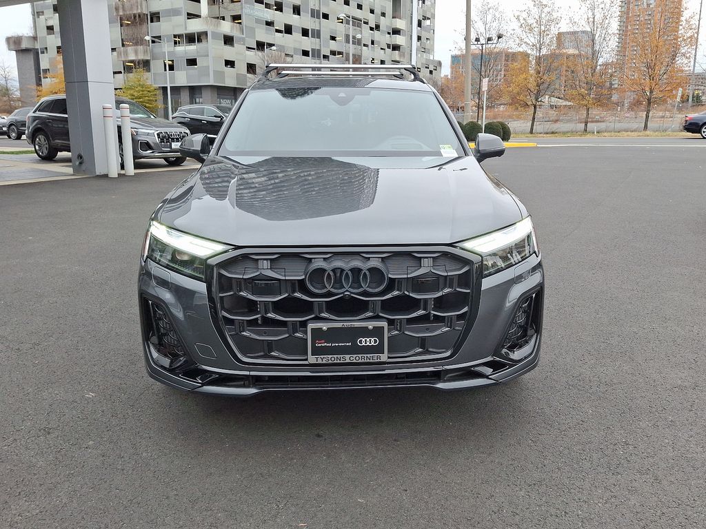 2025 Audi SQ7 Prestige 2