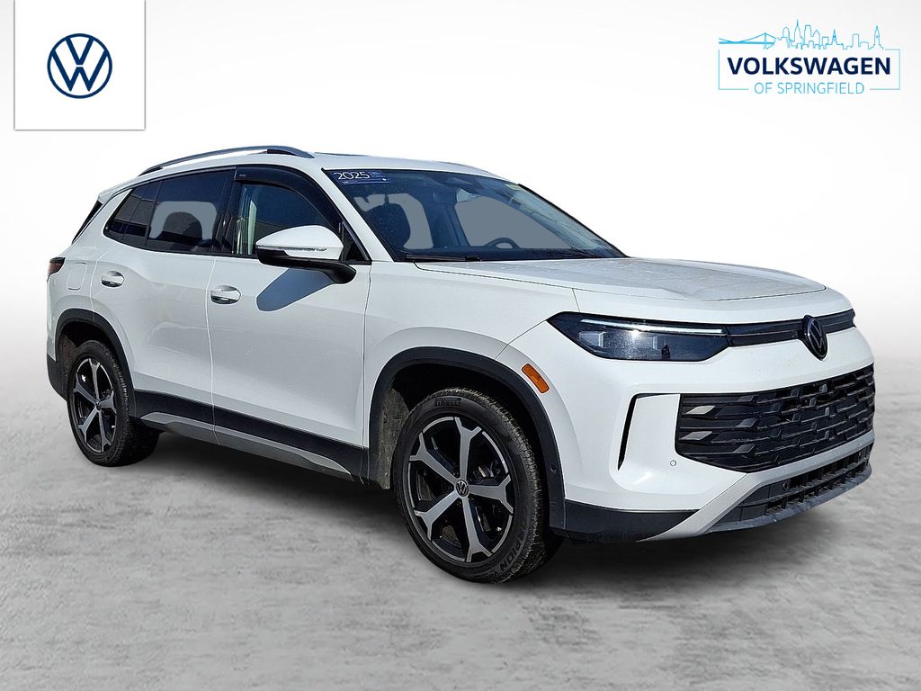 Pure White 2025 Volkswagen Tiguan SUV / Crossover All-Wheel Drive 8-Speed Automatic