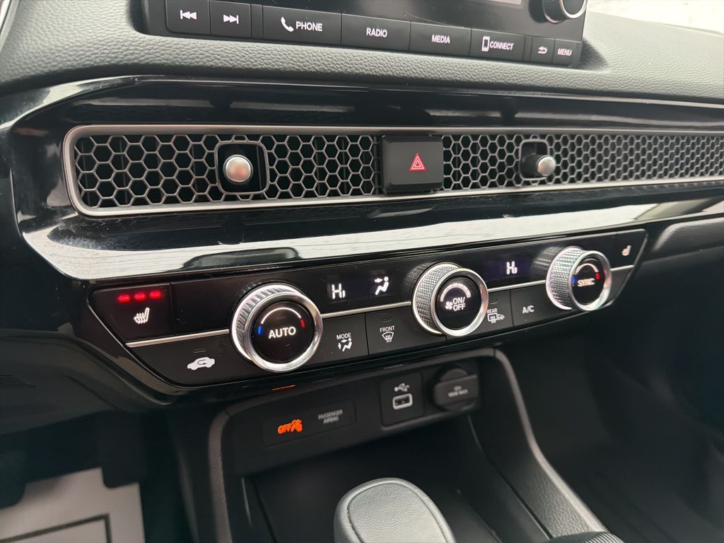 Thumbnail: 2024 Honda Civic - 32