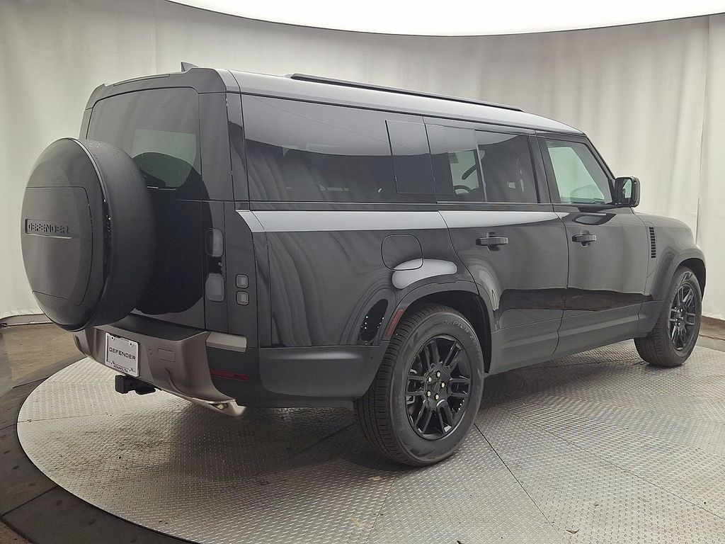 Thumbnail: 2026 Land Rover Defender - 3