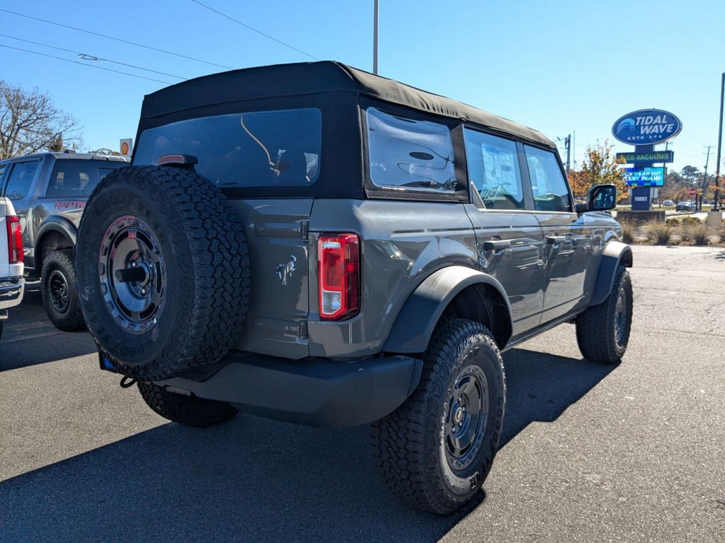 2025 Ford Bronco 