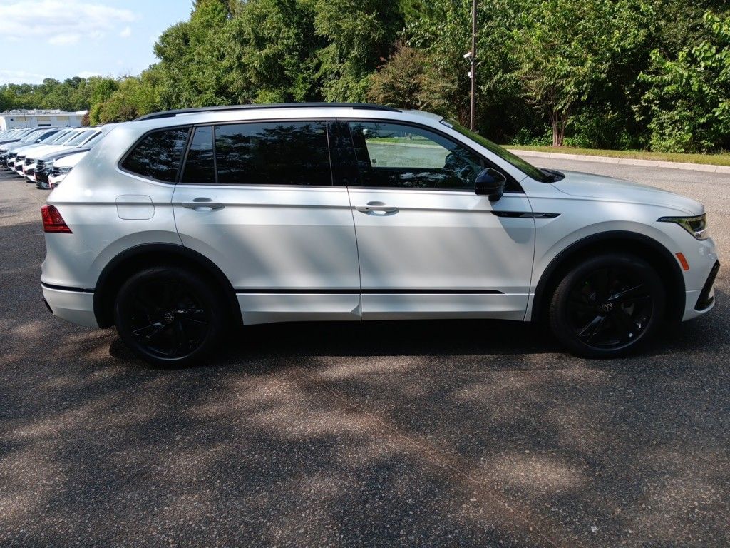 2024 Volkswagen Tiguan 2.0T SE R-Line Black 6